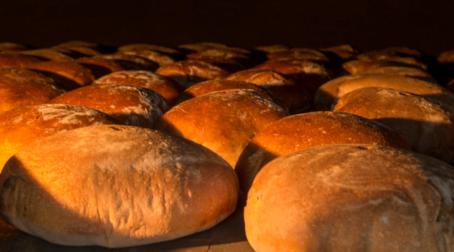 Brotbacken im Backhaus